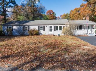 25 Lawrence Rd, Halifax, MA 02338