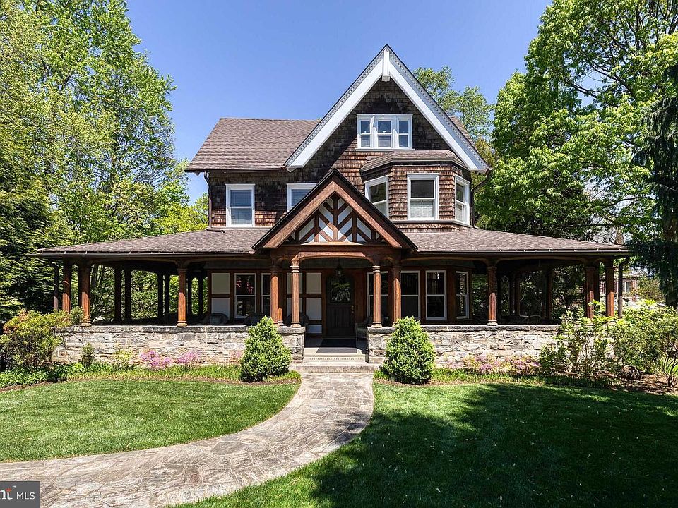 1st image of 501 Woodlawn Rd