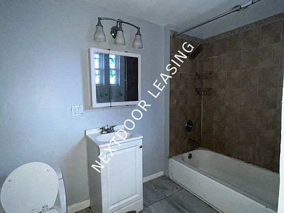 3rd image of 12 Meadow St #1M