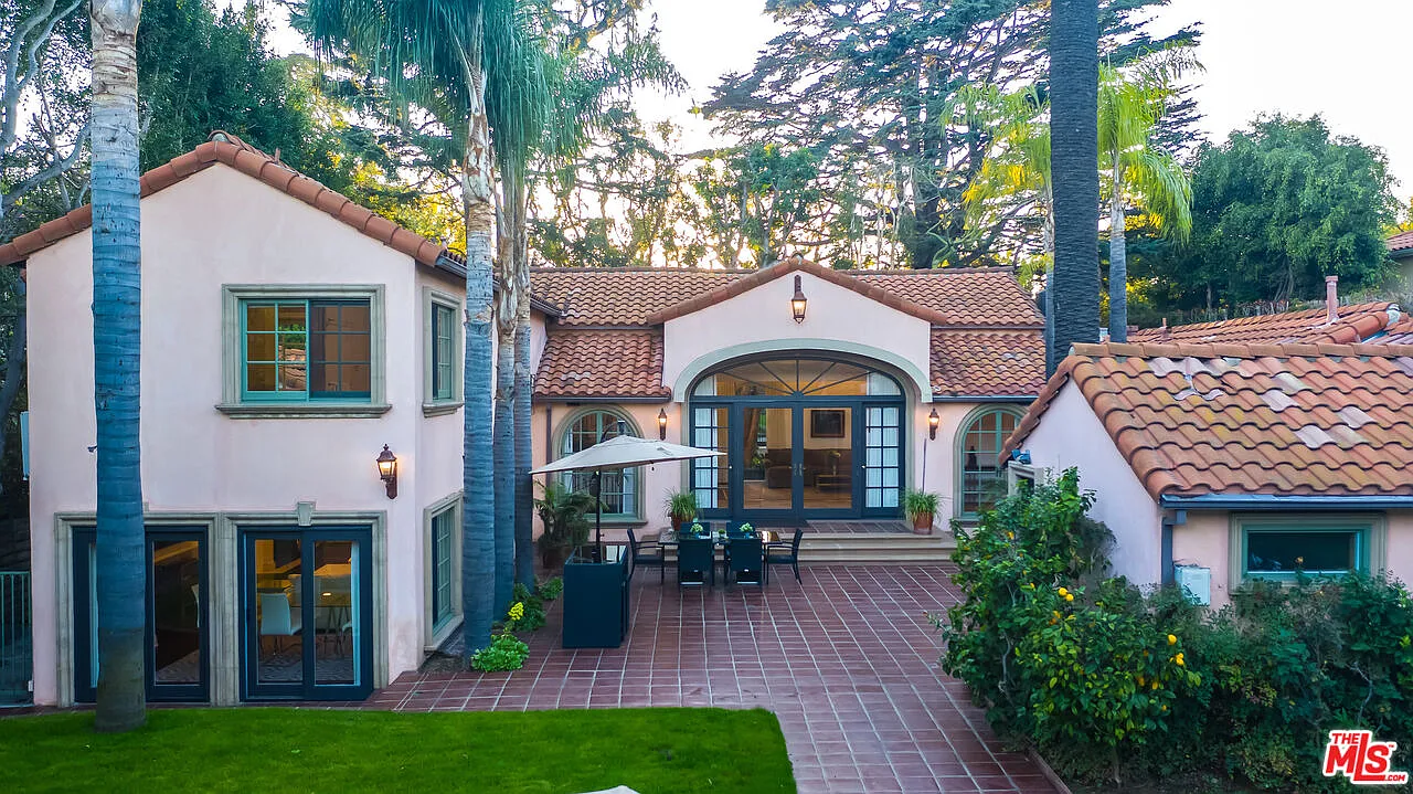 5 bed, 7.5 bath, 5122 sqft, $48,000 — Photo 4