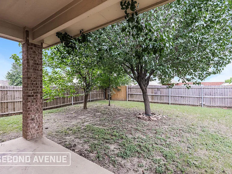 2120 Ingrid Ln — Photo 17