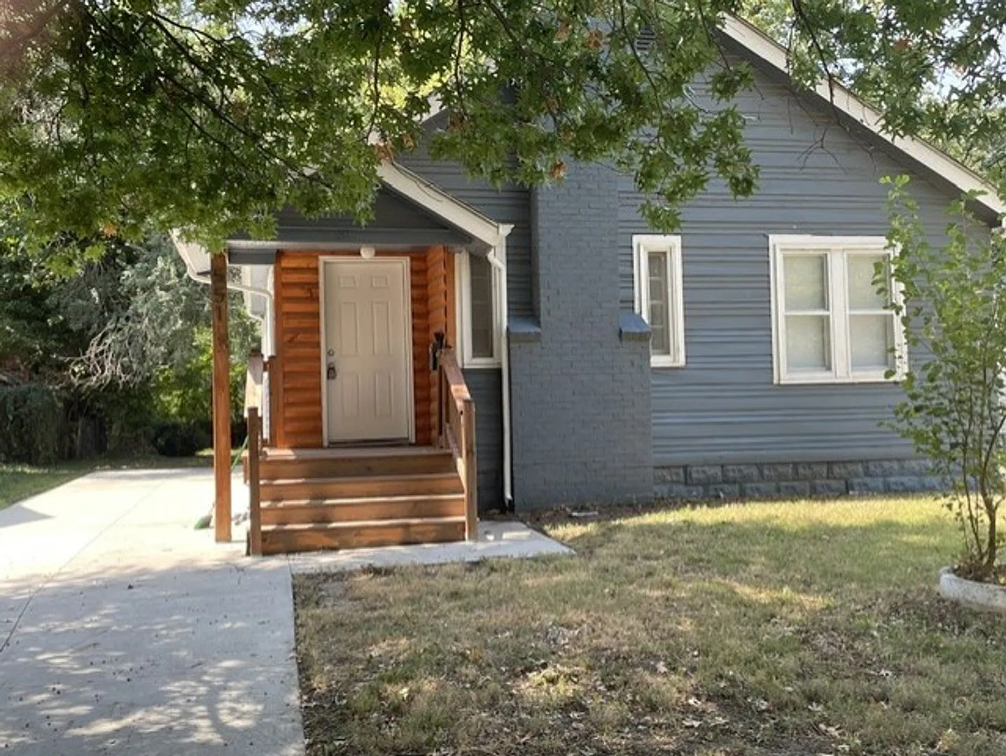 Charming Remodeled 2-Bedroom Home with Full Basement & Garage — Photo 1