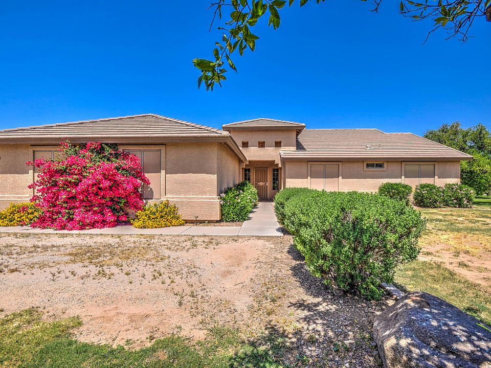1st image of 26110 S Grapefruit Dr