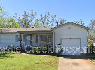 1104 Hickory Ln, Midwest City, OK 73110