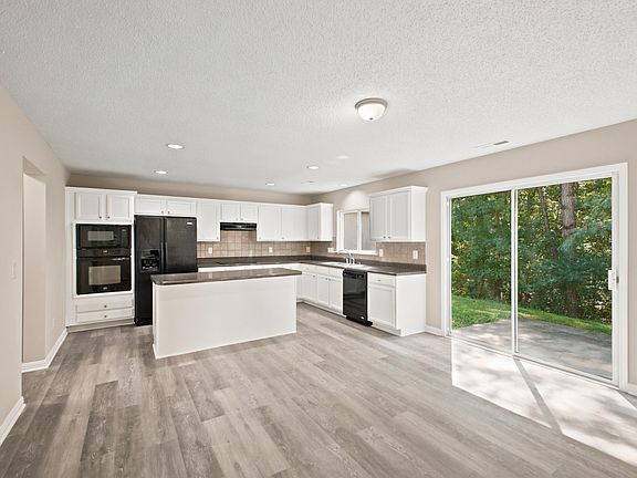 4th image of 6 Spicewood Ct