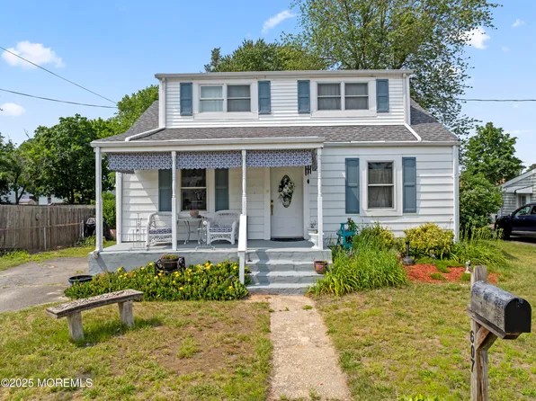607 Willow Street, Lakehurst, NJ 08733