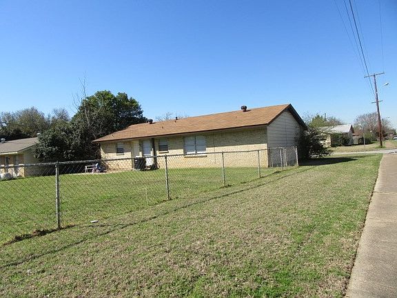 2nd image of 4200 Linda Ln