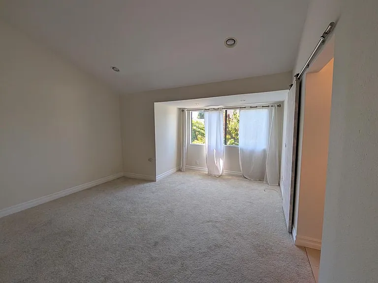 10051 Topanga Canyon Blvd #15 — Photo 25