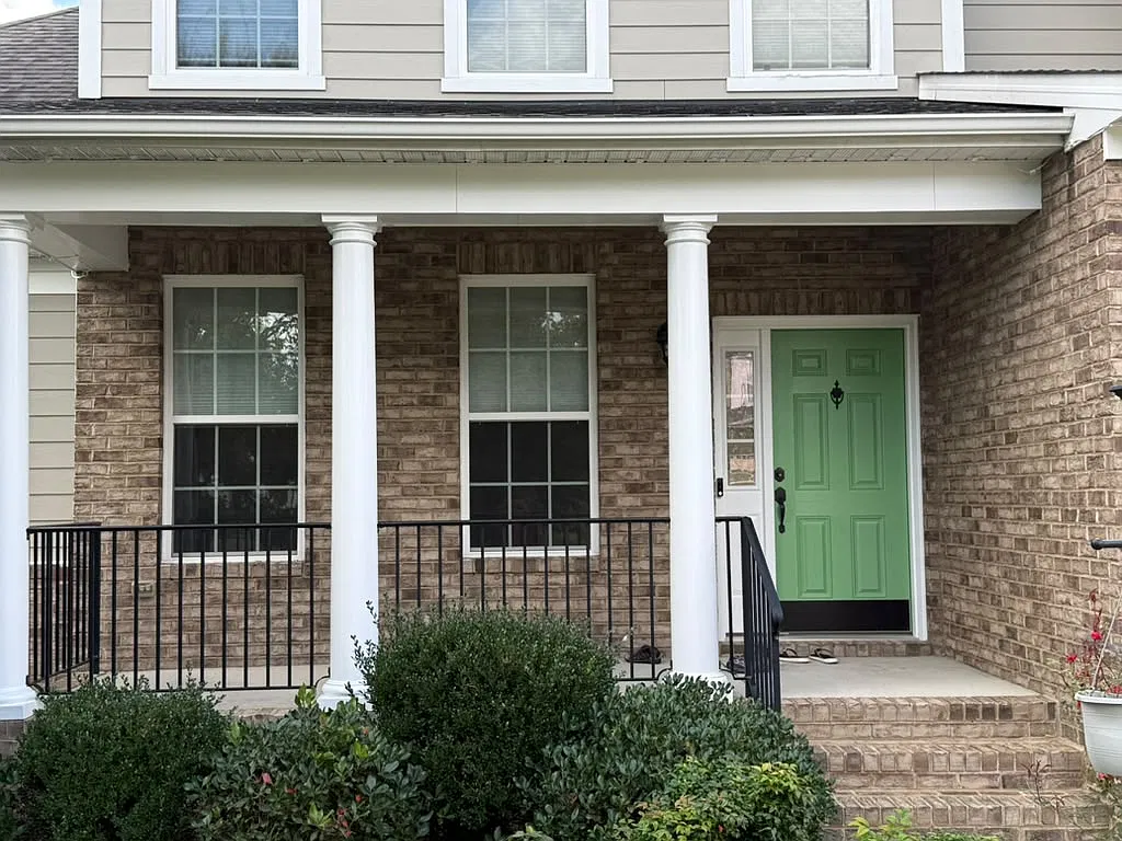 5 bed, 4.5 bath, 3531 sqft, $4,099 — Photo 2