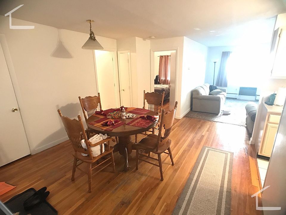 2nd image of 50 Evergreen St APT 026