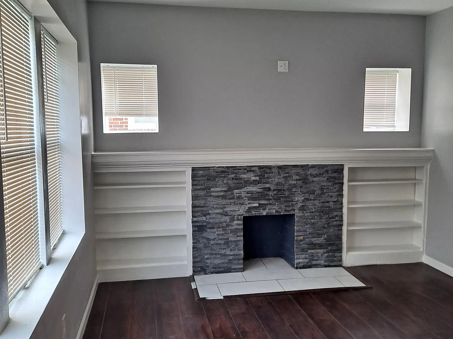 5910 Horton Pl — Photo 3