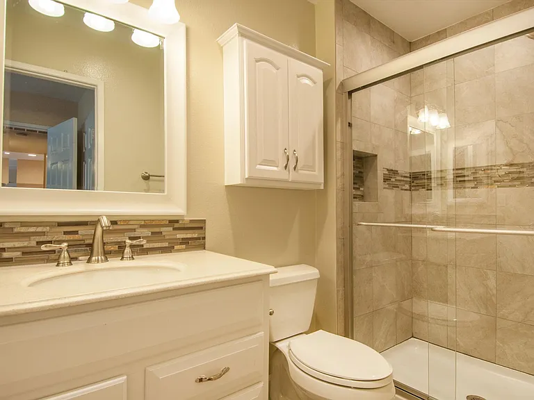 2411 Prospect Ave #224 — Photo 9