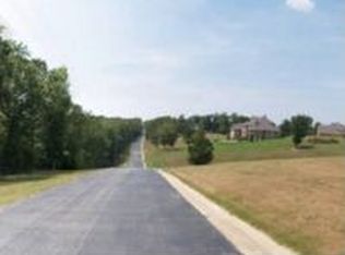 14472 S Mountain Rd, Lowell, AR 72745