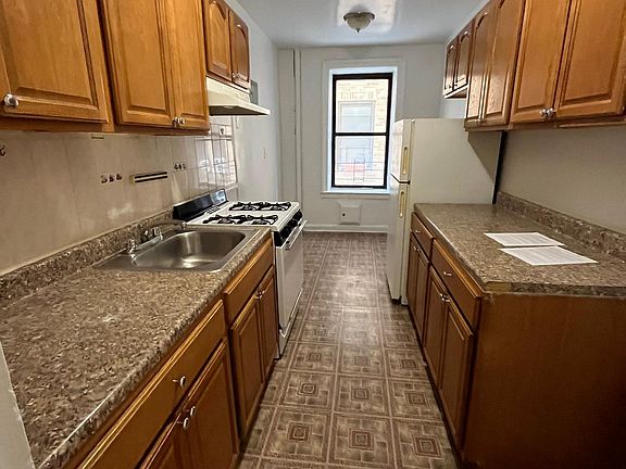 4th image of 144-32 35th Ave #D2