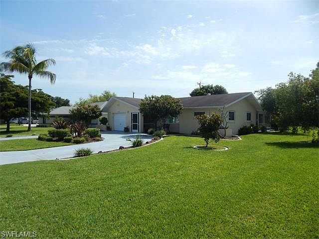 1st image of 107 SE 12th Pl