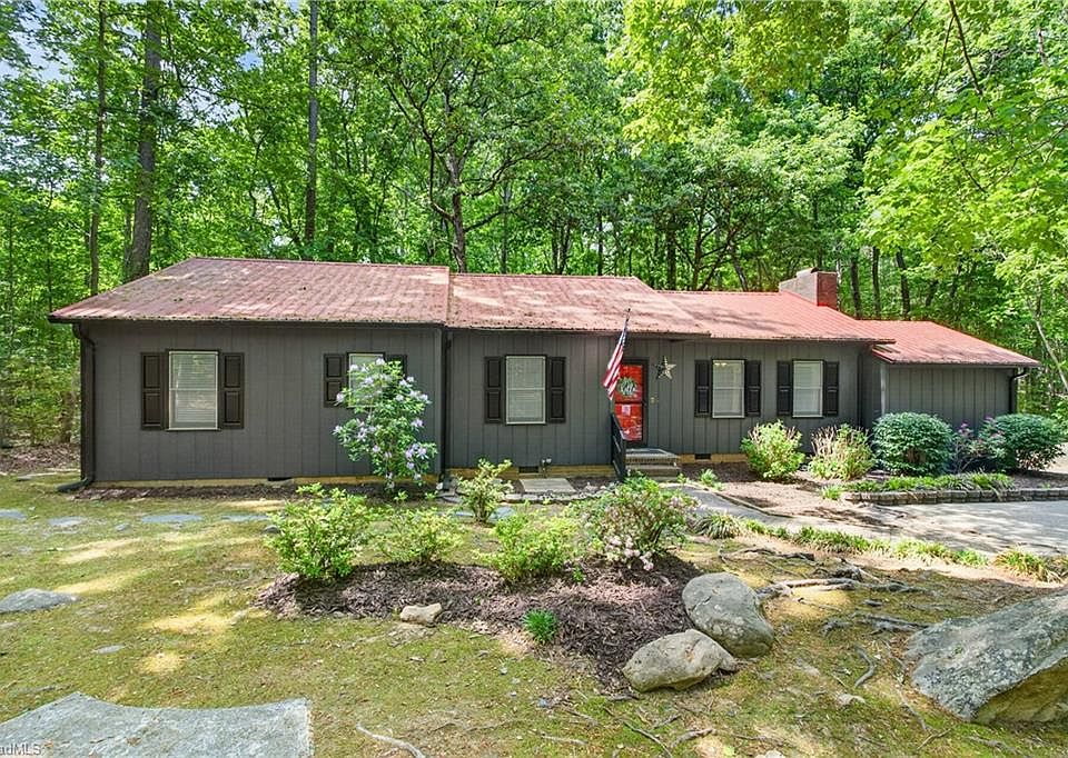1st image of 513 Heather Ct