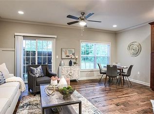 15825 Shawnee Dr, Overland Park, KS 66223