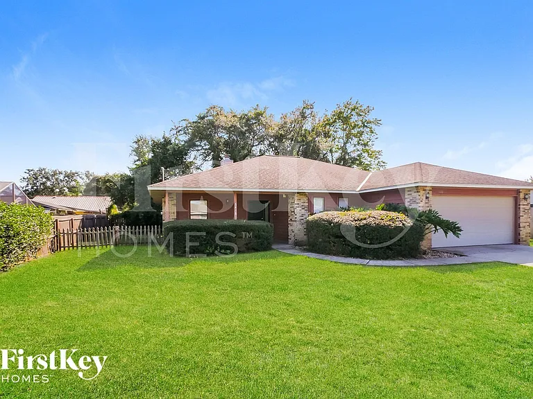 5418 Shore Dr — Photo 2