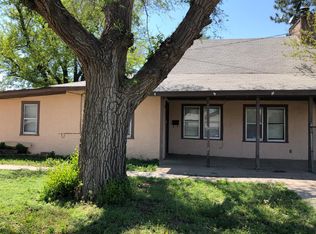 1502 Saint John St, Garden City, KS 67846