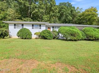 209 Oak St, Jellico, TN 37762