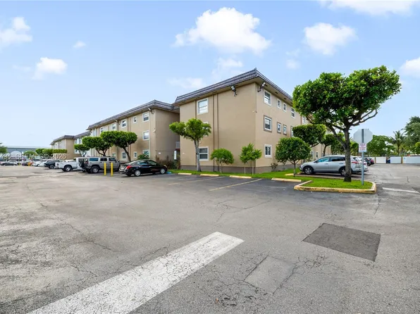 4655 Palm Ave APT 332, Hialeah, FL 33012