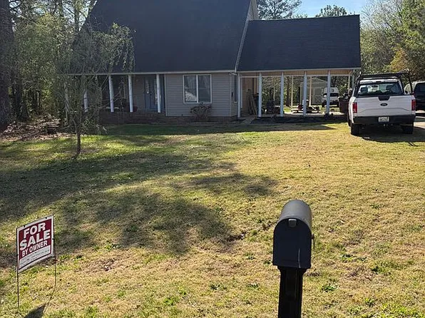 17475 Fairway Dr, Athens, AL 35613