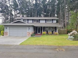 753 SW 11th Ct, Oak Harbor, WA 98277