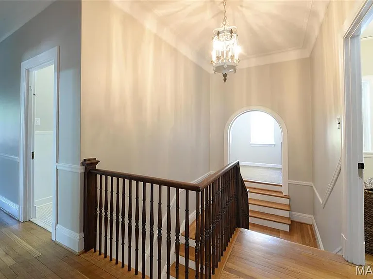 8045 Watkins Dr — Photo 39