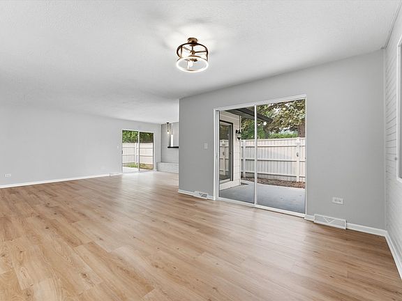3rd image of 2508 Gabriel Ave