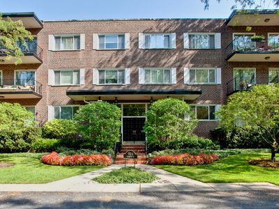 90 Franklin Pl E APT 206, Lake Forest, IL, 60045