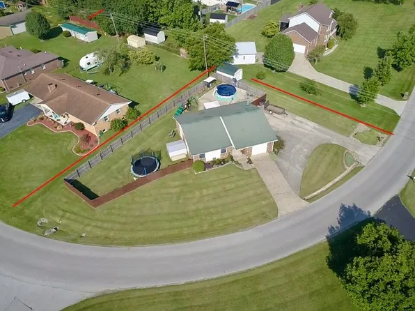 101 Skylark Dr, Winchester, KY 40391