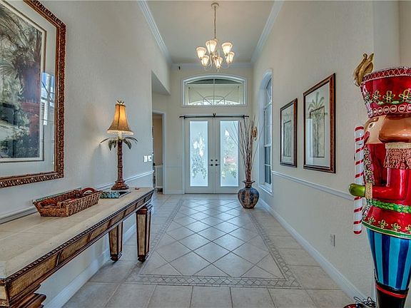3rd image of 2826 SW 38th St