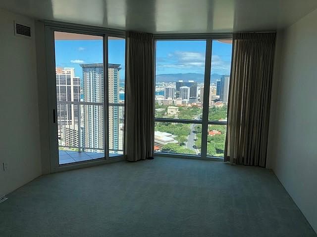 2nd image of 801 King St #Penthouse 06