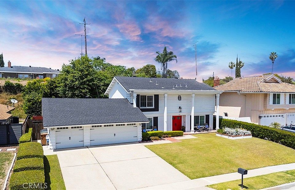 1st image of 649 Dorothy Ln