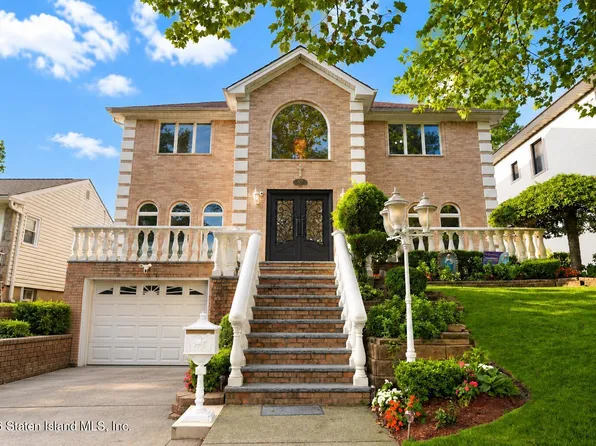 57 Schmidts Ln, Staten Island, NY 10314