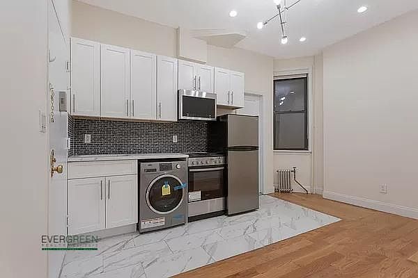1st image of 437 Rogers Ave APT 2