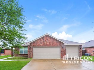 324 Broken Bow, Krum, TX 76249