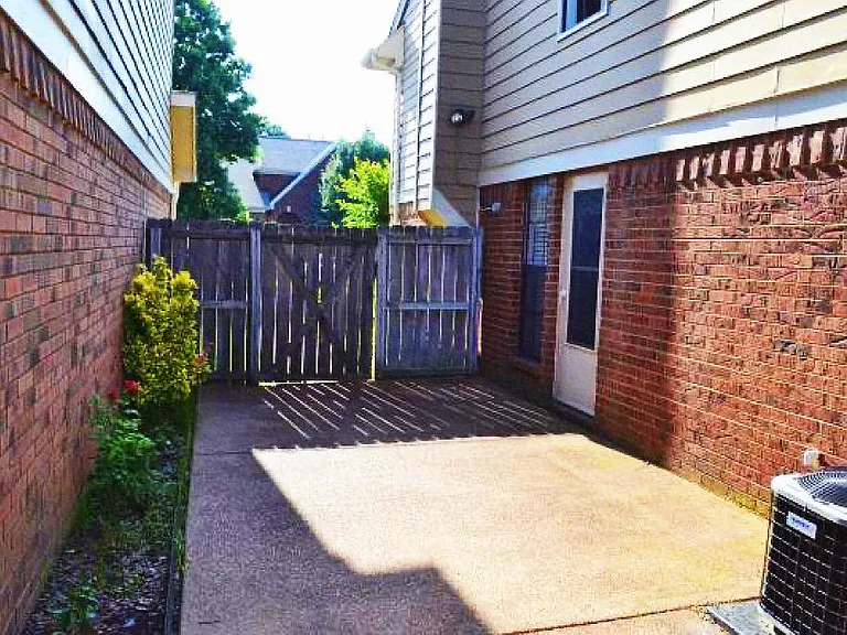 side yard
