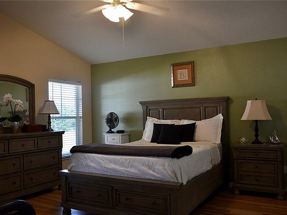 5th image of 408 Silver Palms Cir