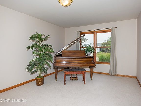 5th image of 306 Chippewa Dr