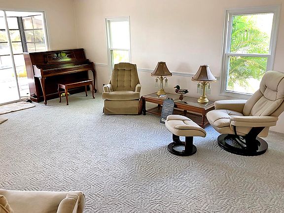3rd image of 26392 Montgomery Dr #257