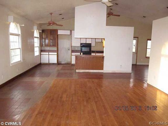 5th image of 352 Lonesome Oak Dr