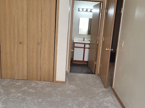 4th image of 314 Randolph St #11550673