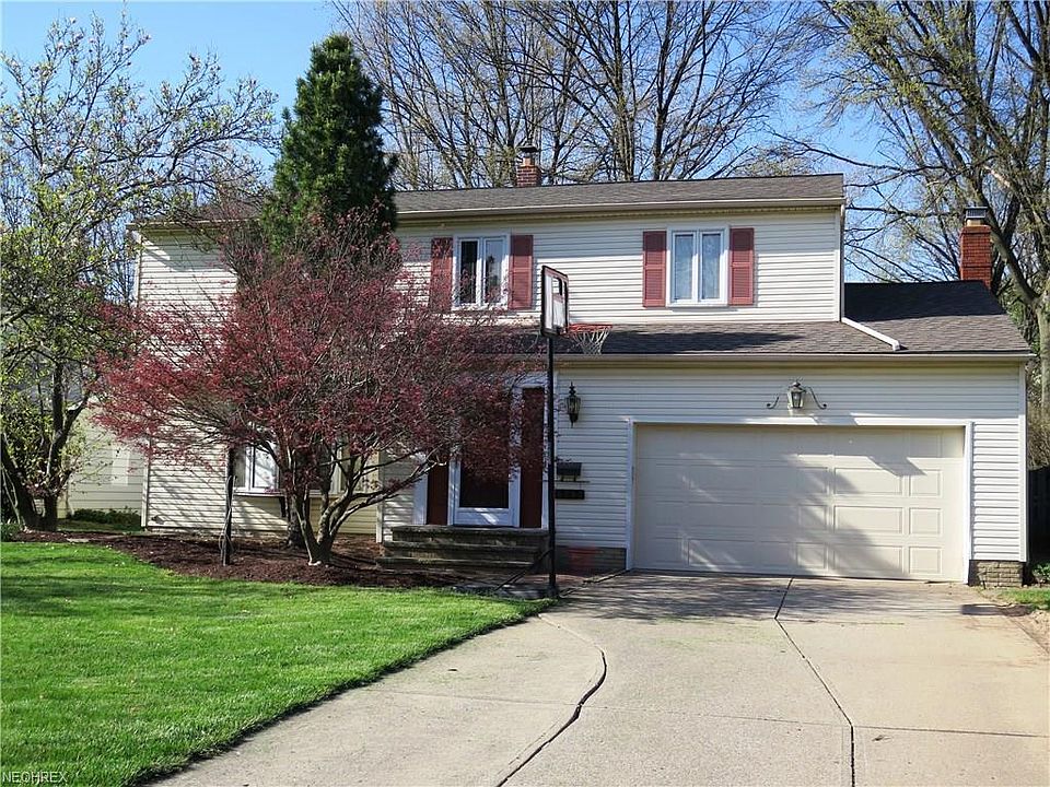 2nd image of 25888 Keats Dr
