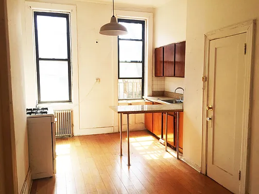 Rented by Stewart Harrison LLC | media 9