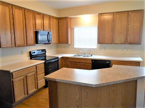 3rd image of 13603 Mottlestone Dr