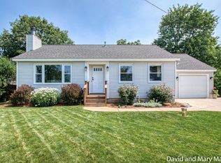6994 Dutton Ave SE, Caledonia, MI 49316