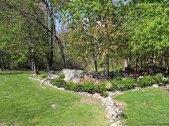 2nd image of 59 Sunny Brook Cir