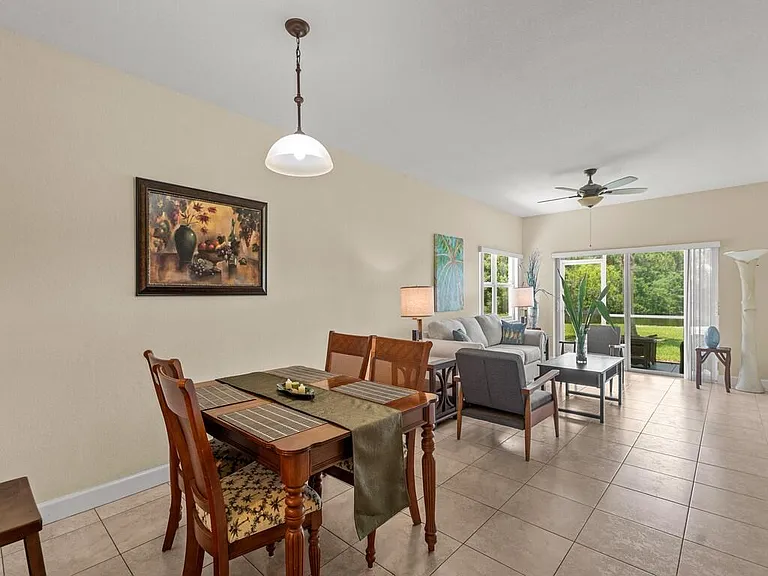 4210 Gator Trace Ave #B — Photo 7
