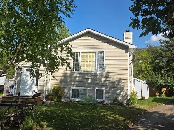 128 Quality Cres, Tumbler Ridge, BC V0C 2W0